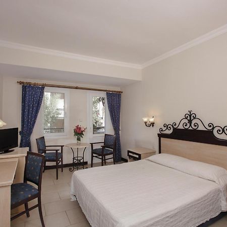 Hotel Cactus Mirage Family Club à Yalıkavak Extérieur photo