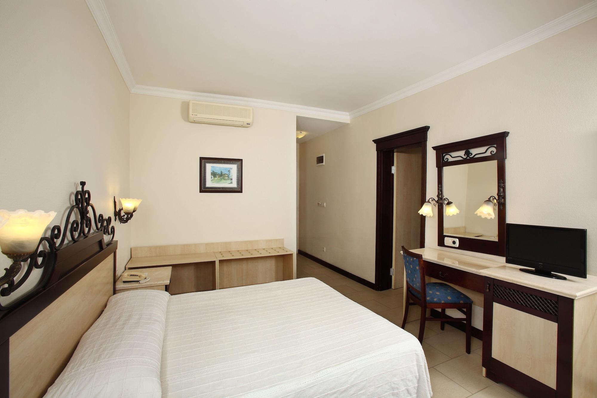 Hotel Cactus Mirage Family Club à Yalıkavak Extérieur photo