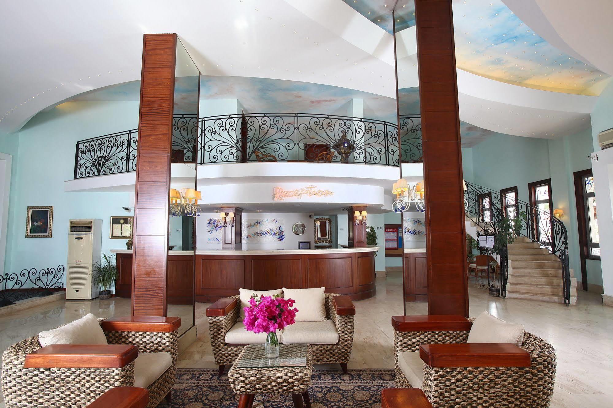 Hotel Cactus Mirage Family Club à Yalıkavak Extérieur photo