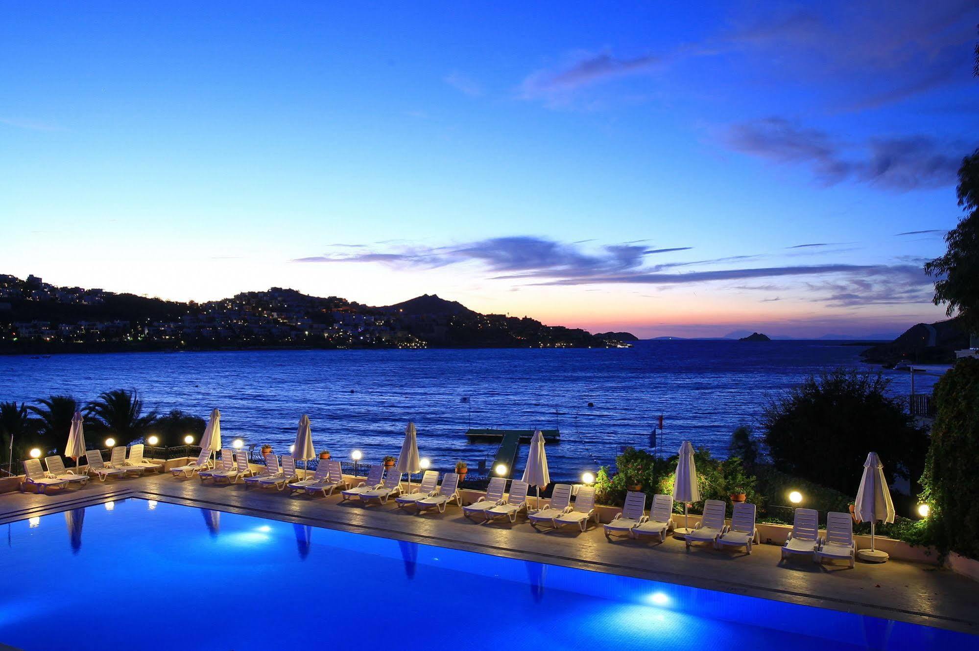 Hotel Cactus Mirage Family Club à Yalıkavak Extérieur photo
