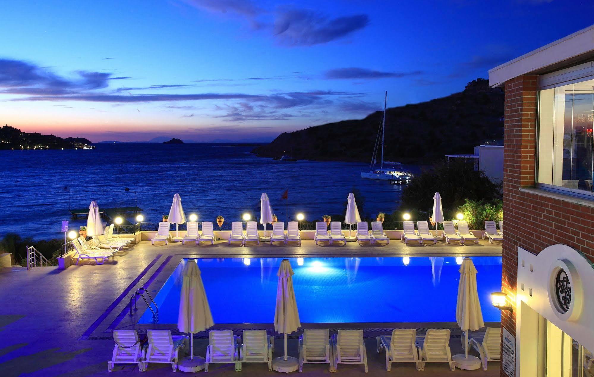 Hotel Cactus Mirage Family Club à Yalıkavak Extérieur photo